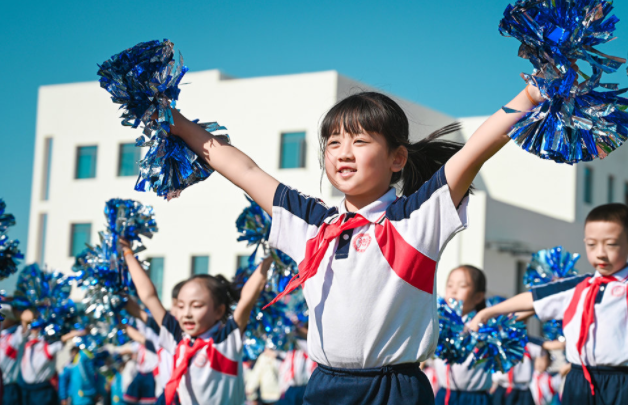 减轻课业负担促进学生全面发展研讨会采用人机协同议课形式