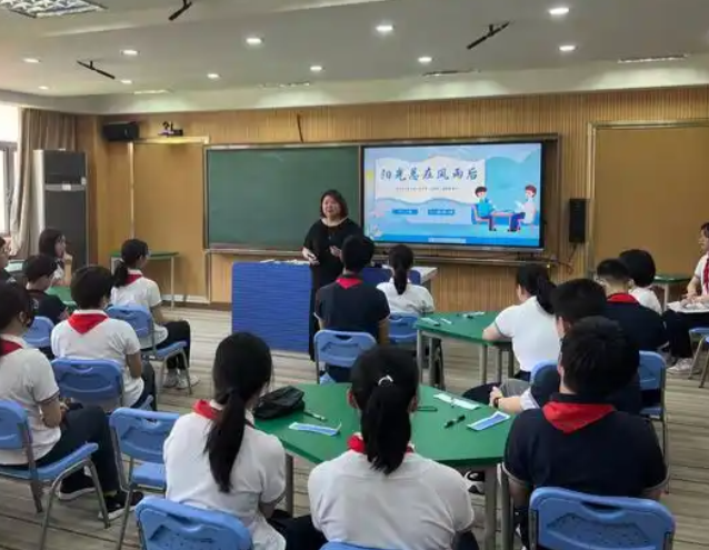 放到重视学生个体成长上真实回归到看见每一个学生的教育实质