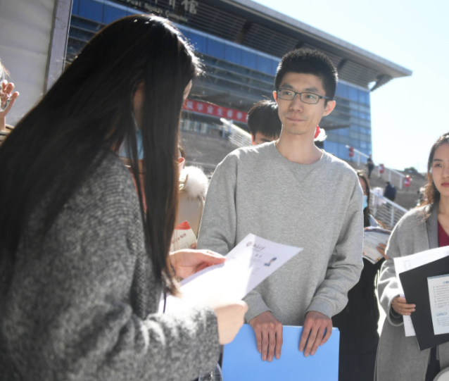青年学子自觉将个人寻求融入式现代化建造的巨大实践