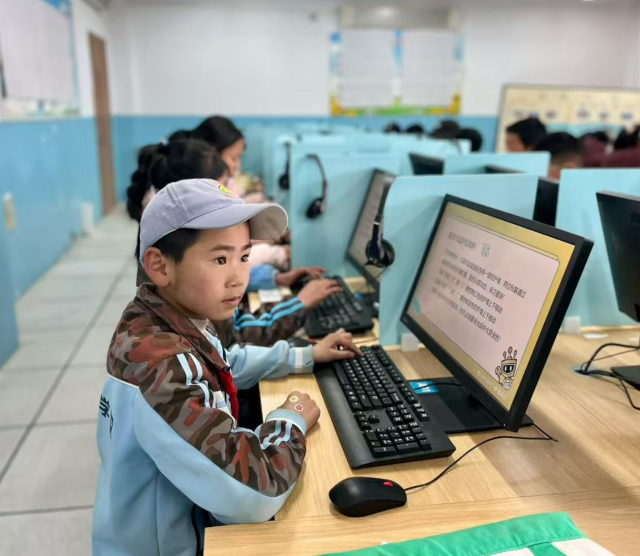 深挖教育渠道功用价值从教师团队学科精准教育两大中心场景下手 深挖教育渠道功用价值从教师团队学科精准教育两大中心场景下手